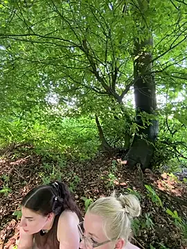 LinaLeana Show in webcam