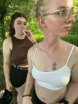 LinaLeana's Webcam Show