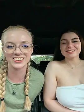 LinaLeanan Webbikameraesitys