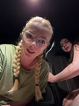 Онлайн чат XXX LinaLeana