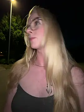 LinaLeana Webcam-Show