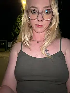 LinaLeana webcam show