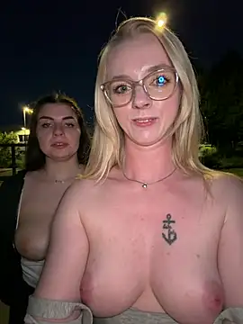 LinaLeana Adlı Modelin Web Kamerası Şovu