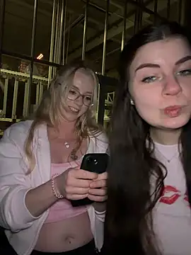 LinaLeana webcam show
