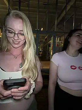 LinaLeana Adlı Modelin Web Kamerası Şovu