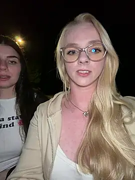 LinaLeana Webcam-Show