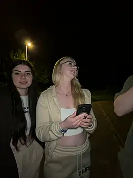 LinaLeana webkamerás műsora