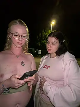 Show modela LinaLeana na web-kameri