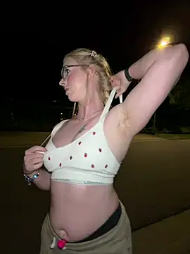 LinaLeanan Webbikameraesitys