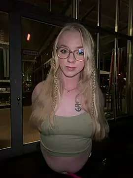 LinaLeana webcam show