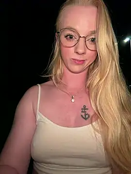LinaLeana Webcam-Show