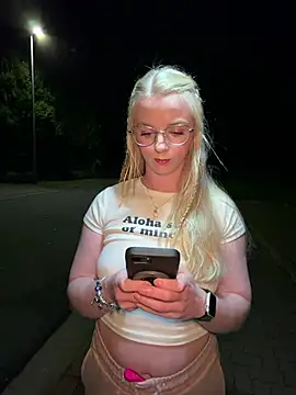 Czat XXX na żywo – LinaLeana