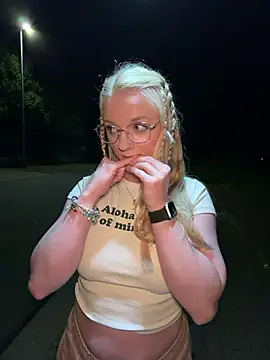 LinaLeana Webcam-Show