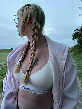 LinaLeana Webcam-Show