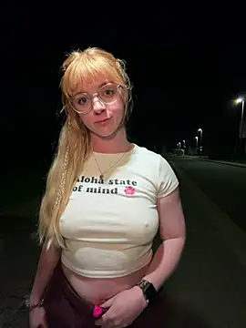 LinaLeana Pertunjukan Webcam