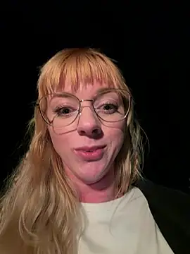 LinaLeana Chat XXX in diretta