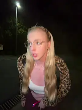LinaLeana's Live XXX Chat