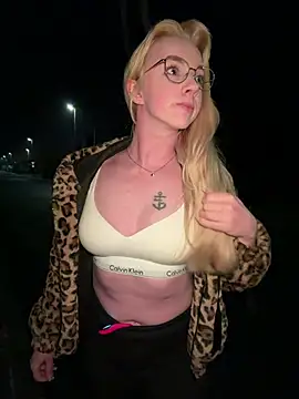 LinaLeana Webcam-Show