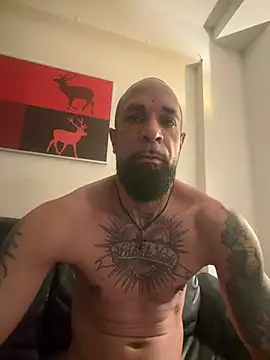Show de Kingsavage2586 na webcam