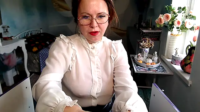 Arisa5000 XXX чат на живо