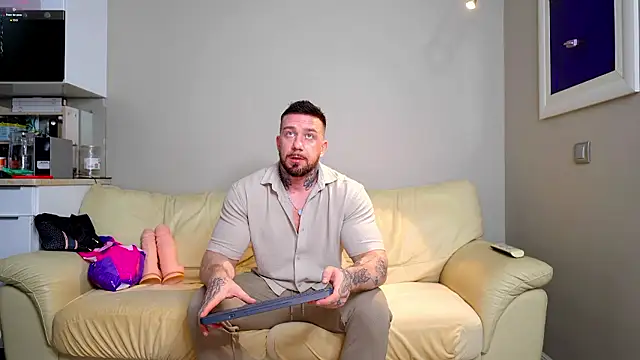 69littlebig69's Webcam Show