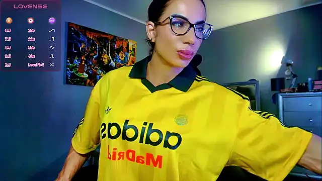 Alesyamuscledoll@xh Webcam-Show