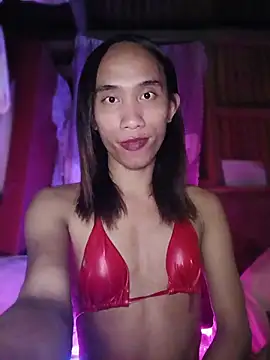 Show modela PeachyLuxe na web-kameri