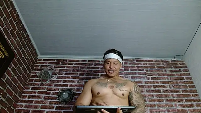 jordan_bigcock_ 网络视讯表演