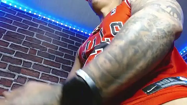 jordan_bigcock_ Chat XXX in diretta