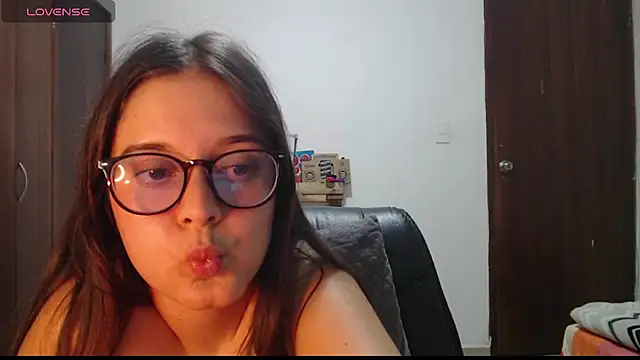 MadieeLorez লাইভ XXX চ্যাট