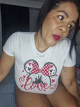 Chat XXX en directo de karla-bruni