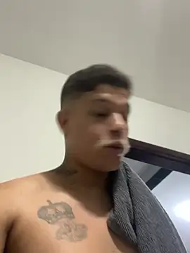 Show de webcam de CabaMacho22