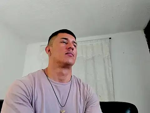 Muscle_man07 Шоу с уебкамера