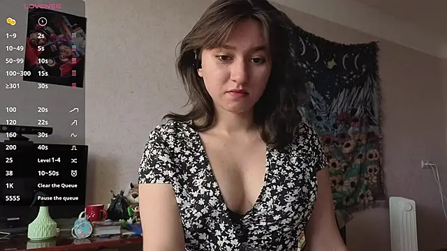 MiaLovelyOne's Webcam Show