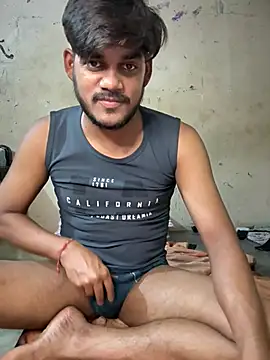 BiggerDickGuyのウェブカメラショー