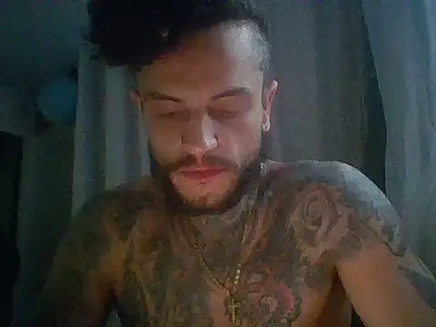 Testcam69 Show in webcam