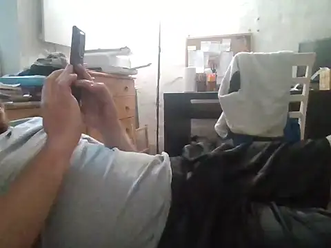 Show modela czechguy na web-kameri