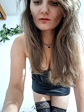 Nika_aa Adlı Modelin Canlı XXX Sohbeti