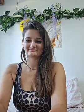 Nika_aa Adlı Modelin Canlı XXX Sohbeti