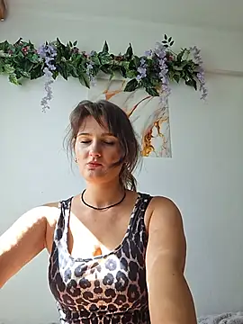 Nika_aa Adlı Modelin Canlı XXX Sohbeti