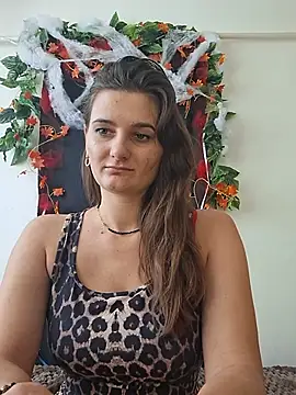 Chatroom XXX en direct de Nika_aa