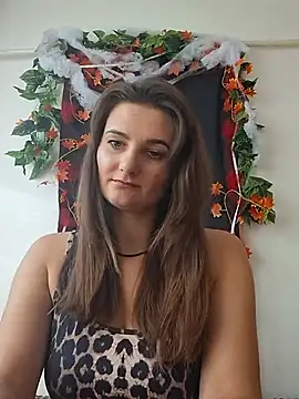 צ'אט XXX בשידור חי של Nika_aa