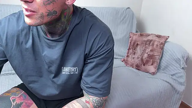 Anubisgods Live XXX-Chat