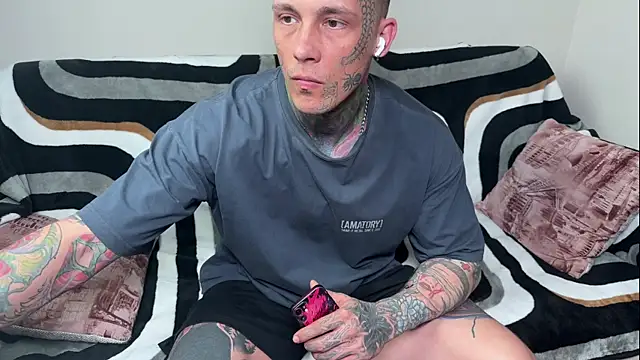 Show modela Anubisgods na web-kameri