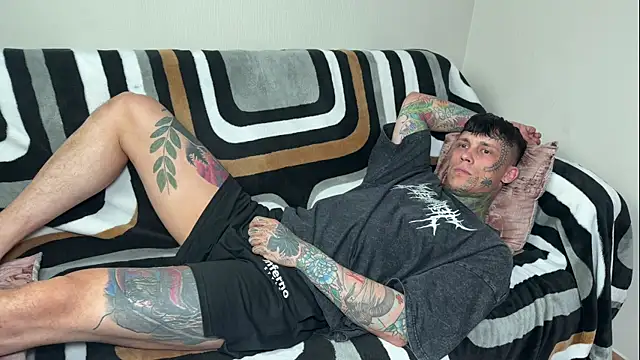 Show modela Anubisgods na web-kameri