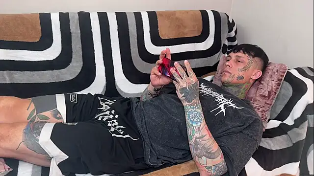 Show modela Anubisgods na web-kameri