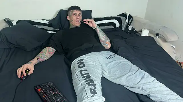 Pokazy przed kamerką – Anubisgods