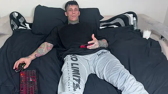 Show modela Anubisgods na web-kameri