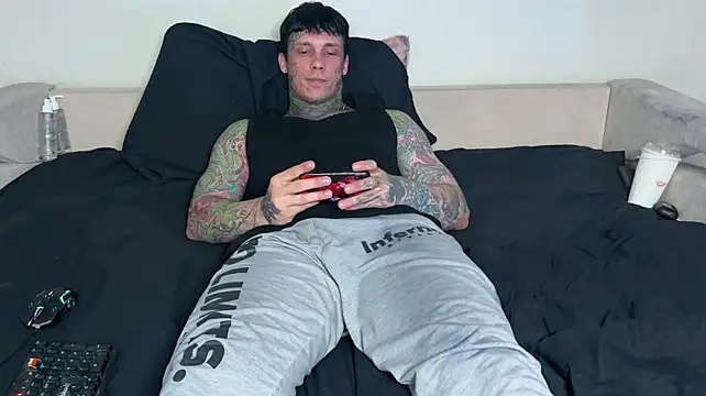 Anubisgods Show in webcam