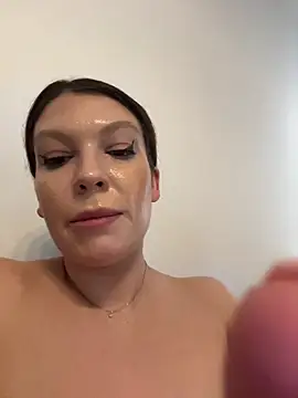 Chat +18 de ClaraPasssion ao vivo